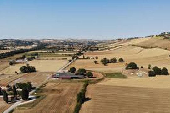Avviso di selezione per la campagna di scavo Castel Leone e Benclaro Avviso di selezione per la campagna di scavo Castel Leone e Benclaro