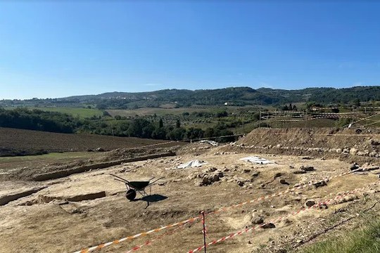 Avviso di selezione per la campagna di scavo presso Pieve di Camaiano (Rosignano Marittimo, LI) Avviso di selezione per la campagna di scavo presso Pieve di Camaiano (Rosignano Marittimo, LI)