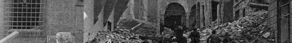 Particolare della fotografia che ritrae la salita al Complesso di San Giovanni in Monte dopo i bombardamenti