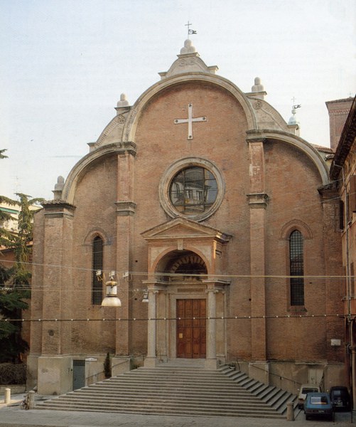 Fotografia della facciata attuale della chiesa di San Giovanni in Monte